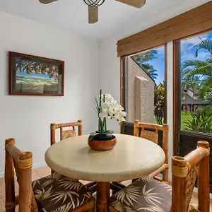 1br 1ba Kahala Tropical Dream, Pool, Garden View 513 Holiday home